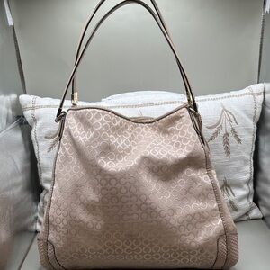 Coach Madison Op Art Pearl Phoebe Elegant Beige Shoulder Bag J1393-27848 Coach